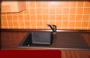 Sz�les keretes t�m�r b�kk, lakkozva